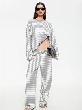 Lioness Bloom Long Sleeve | ash stripe A5